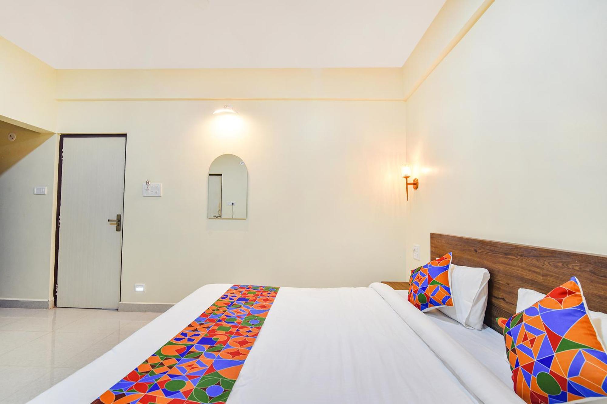 Fabhotel Baga Tulip - 500M From Baga Beach Exterior foto